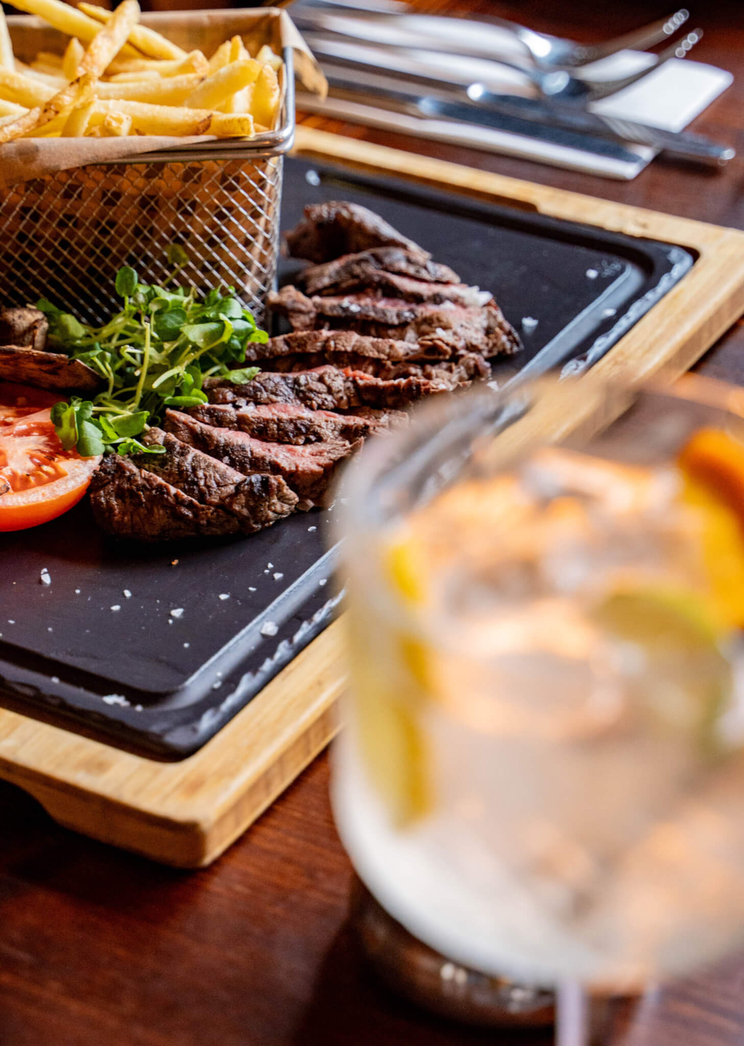 seasonal menu Food and Drink scaled